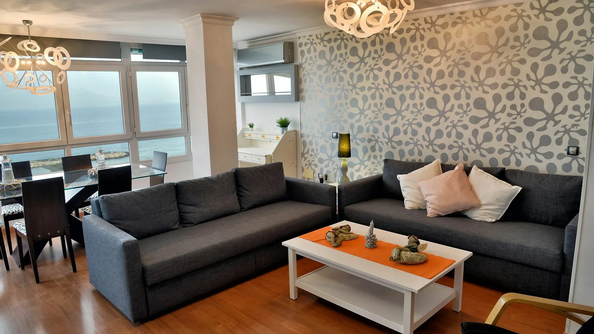 Apartamento Jabega Wonderstays의 연락처